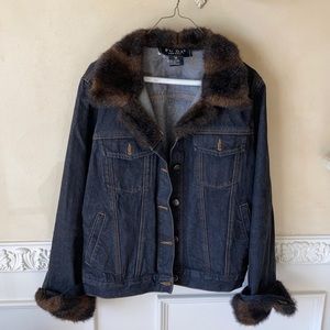 Jean jacket with fur